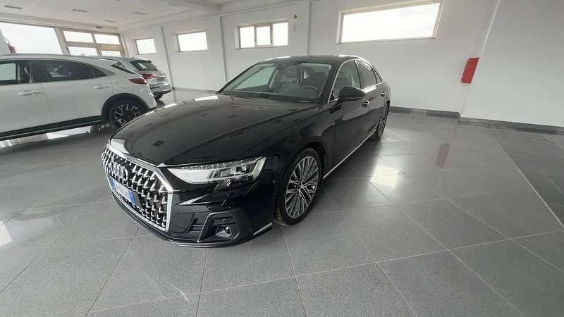 Nero Usata 2023 Audi A8 Tre volumi | 54.490 € (Super prezzo) - Immagine 1/4