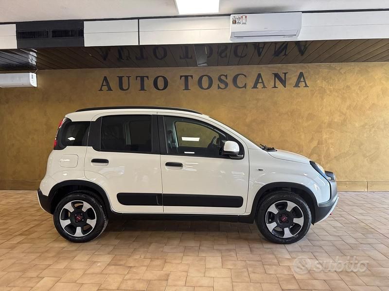 Usata Fiat Panda Cross Cross 71 CV (52 kW) 2023 Bianco Utilitaria