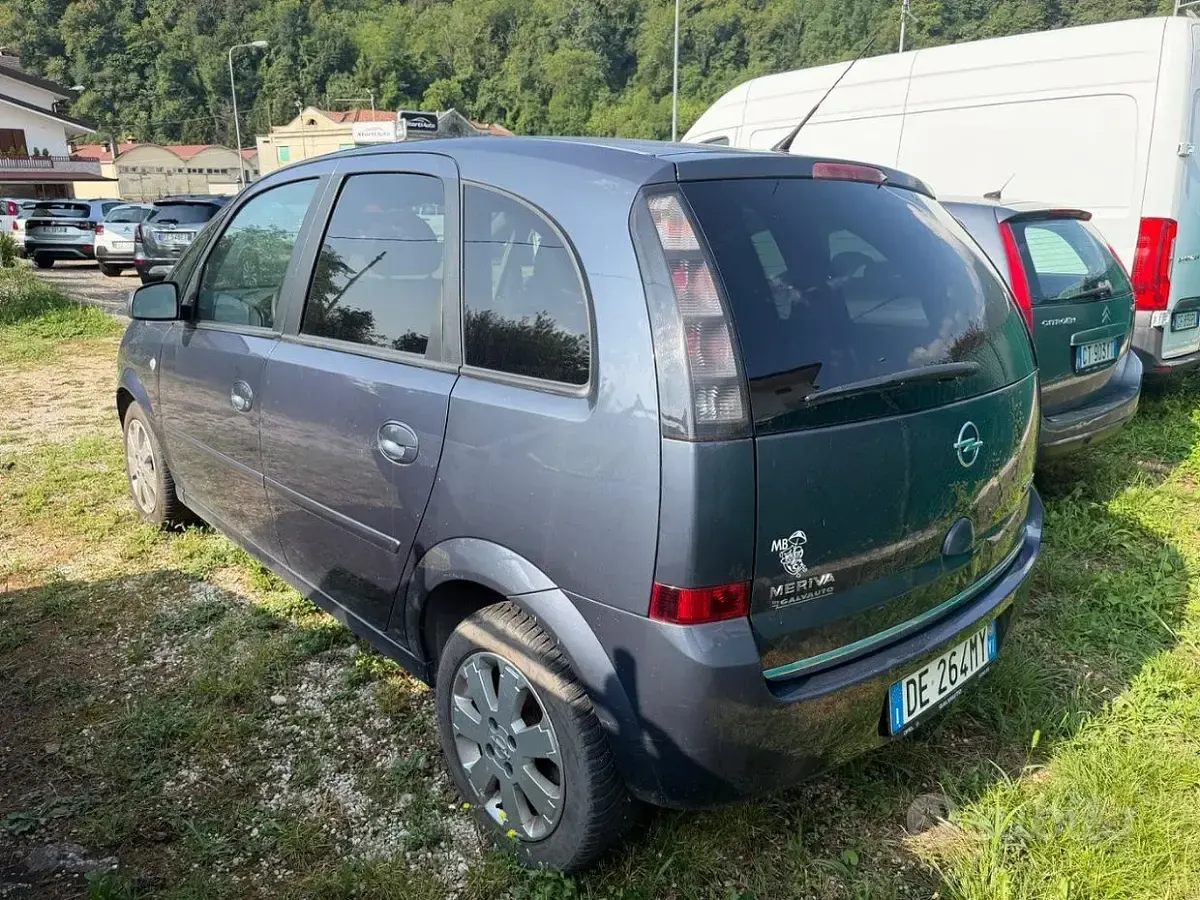 Usata Opel Meriva Enjoy 75 CV (55 kW) 2006 Monovolume