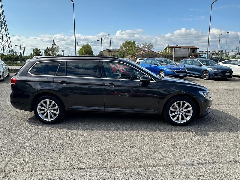 Usata VW Passat Business 150 CV (110 kW) 2018 Grigio Station wagon