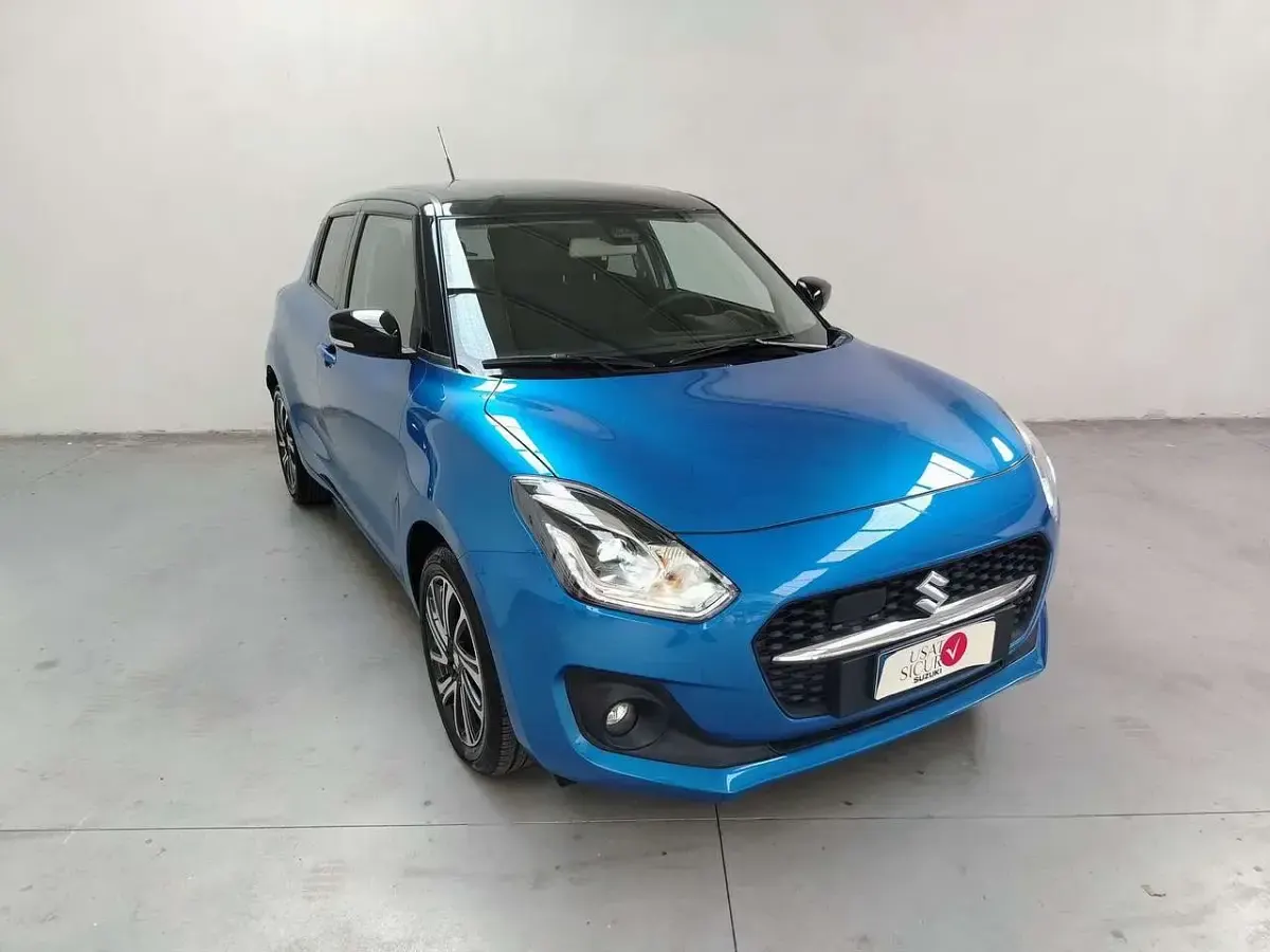 Usata Suzuki Swift 83 CV (61 kW) 2022 Blu/azzurro Utilitaria