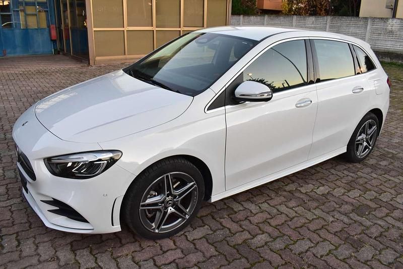 Usata Mercedes B250e AMG line 218 CV (160 kW) 2024 Bianco digitale perlato Monovolume