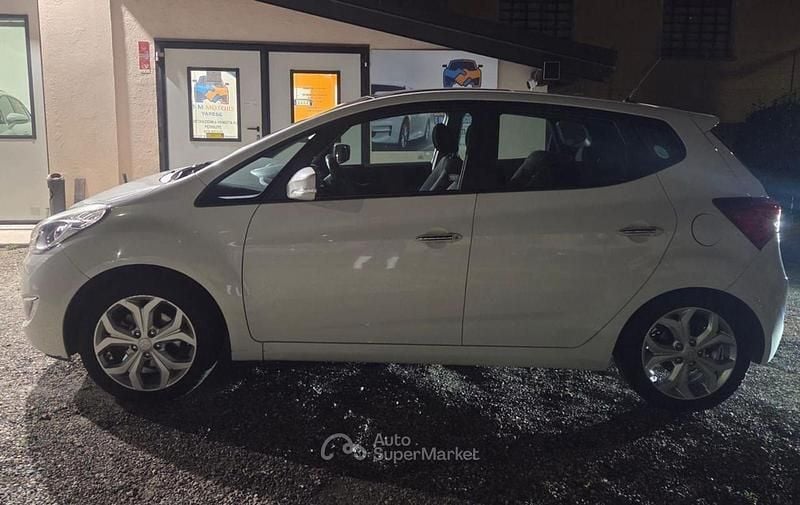 Usata Hyundai ix20 Comfort 90 CV (66 kW) 2013 Bianco Utilitaria