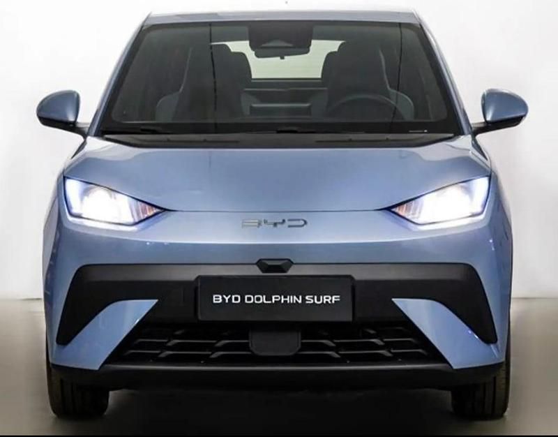 Usata BYD Dolphin Surf Comfort 114 kW (156 CV) 2025 Ice blue Utilitaria