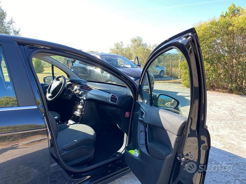 Usata Citroën C3 82 CV (60 kW) 2016 Nero Berlina