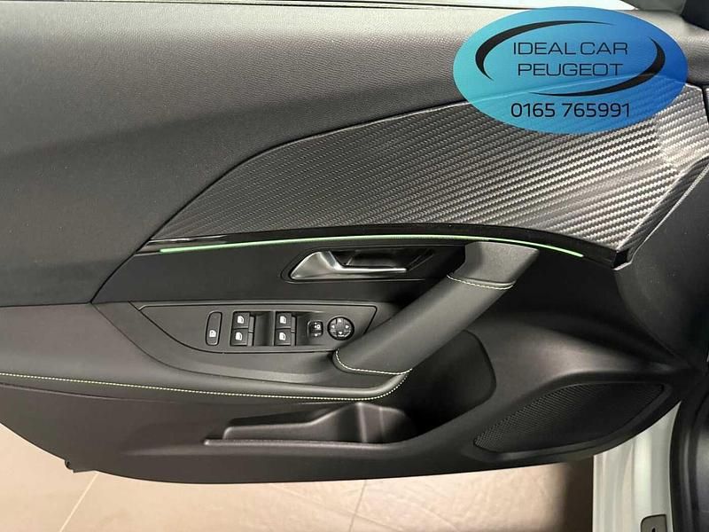 Usata Peugeot 2008 GT 131 CV (96 kW) 2023 Bianco SUV