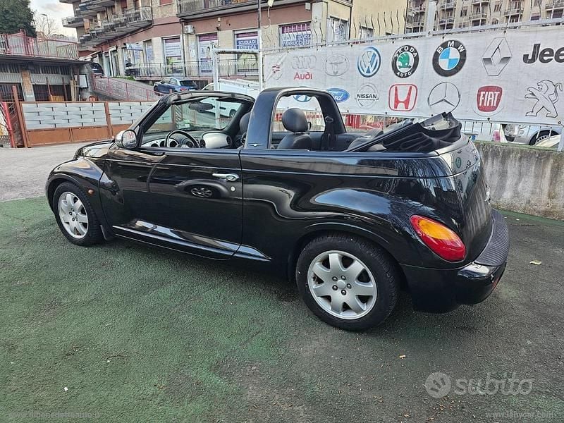 Usata Chrysler PT Cruiser Limited 142 CV (104 kW) 2004 Nero Cabrio