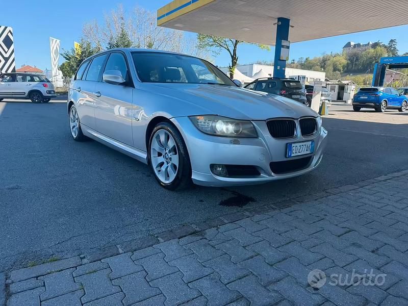 Usata BMW 320 184 CV (135 kW) 2010 Grigio Station wagon