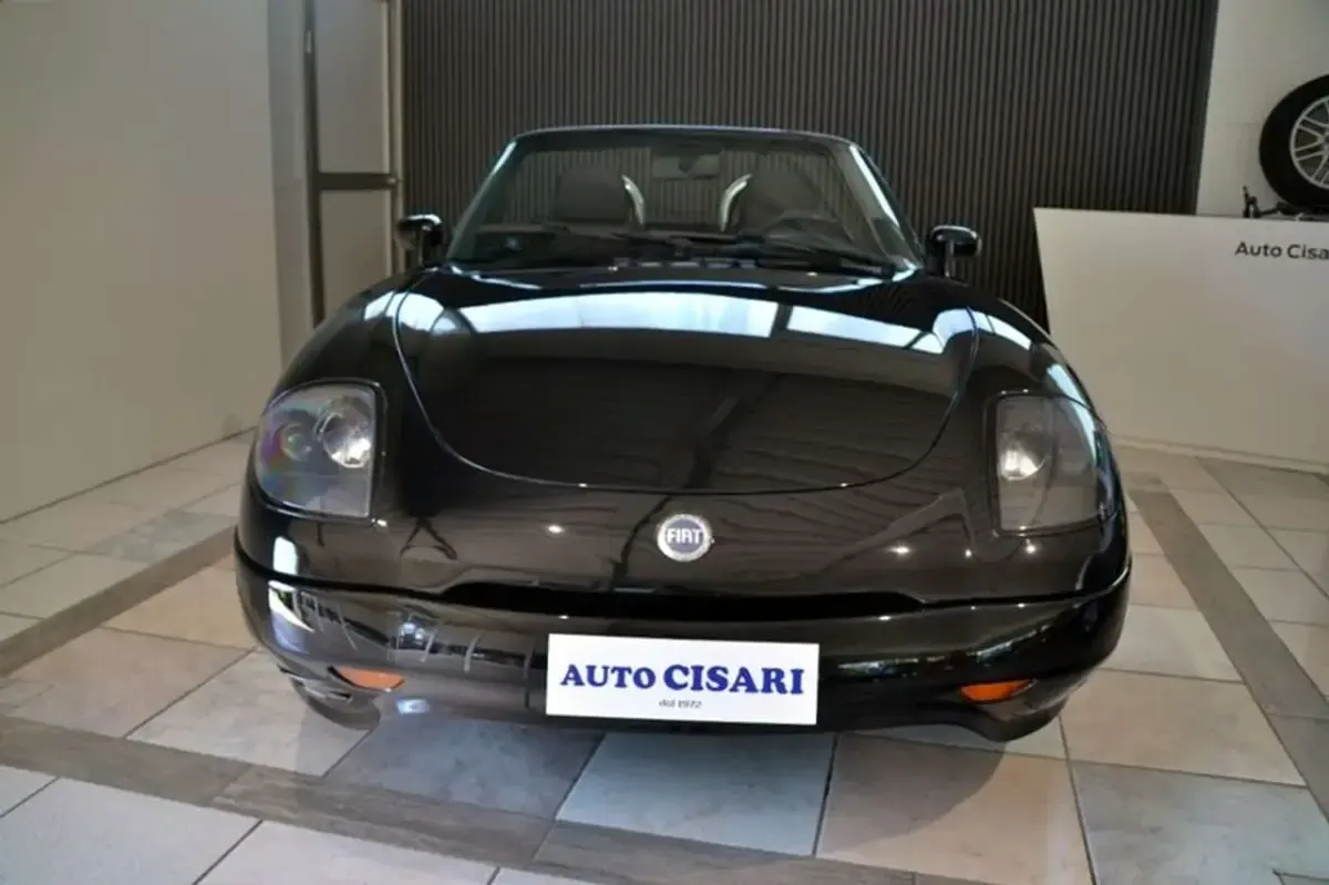 Usata Fiat Barchetta 131 CV (96 kW) 2002 Nero Cabrio