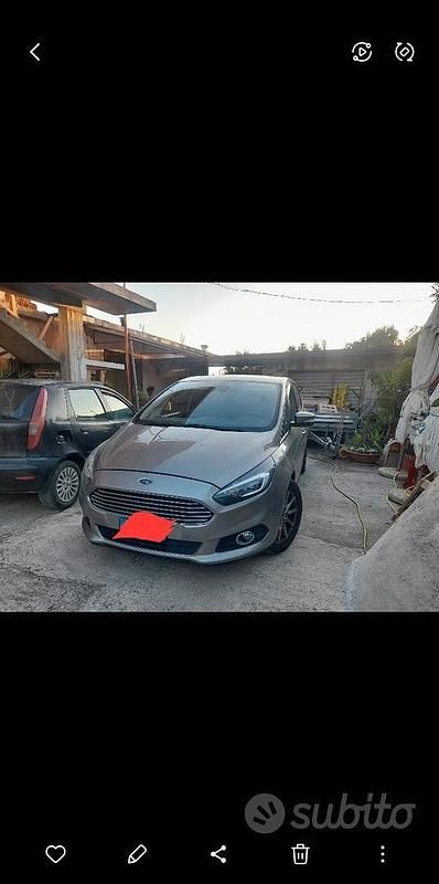 Usata Ford S-MAX 145 CV (106 kW) 2015 Monovolume