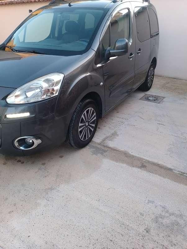 Usata Peugeot TePee Active 114 CV (83 kW) 2016 Station wagon