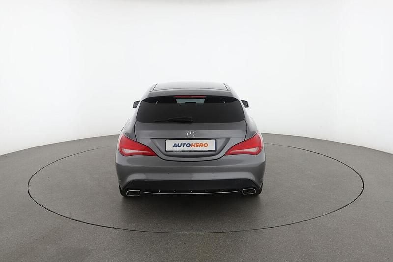 Usata Mercedes CLA200 Shooting Brake Urban 136 CV (100 kW) 2016 Grigio Station wagon