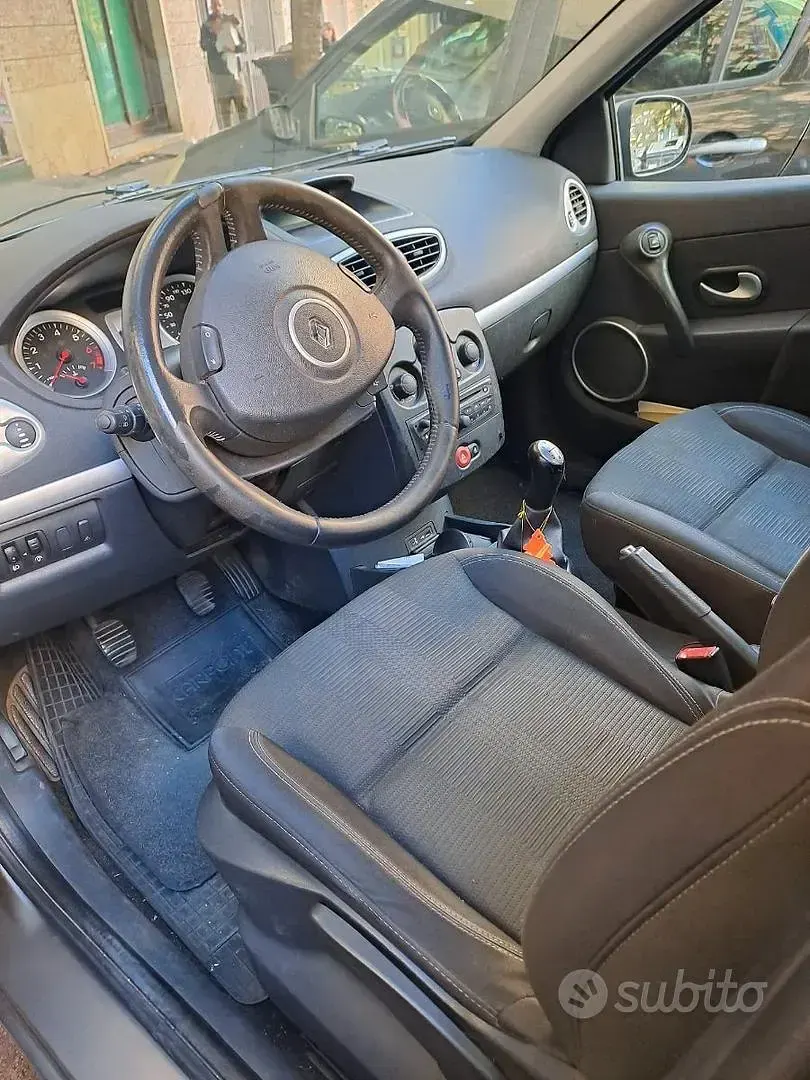 Usata Renault Clio 75 CV (55 kW) 2009 Utilitaria