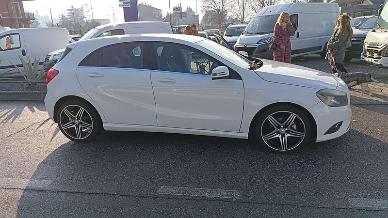 Usata Mercedes A180 109 CV (80 kW) 2013 Berlina