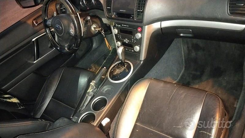 Usata Subaru Outback 2008 Station wagon