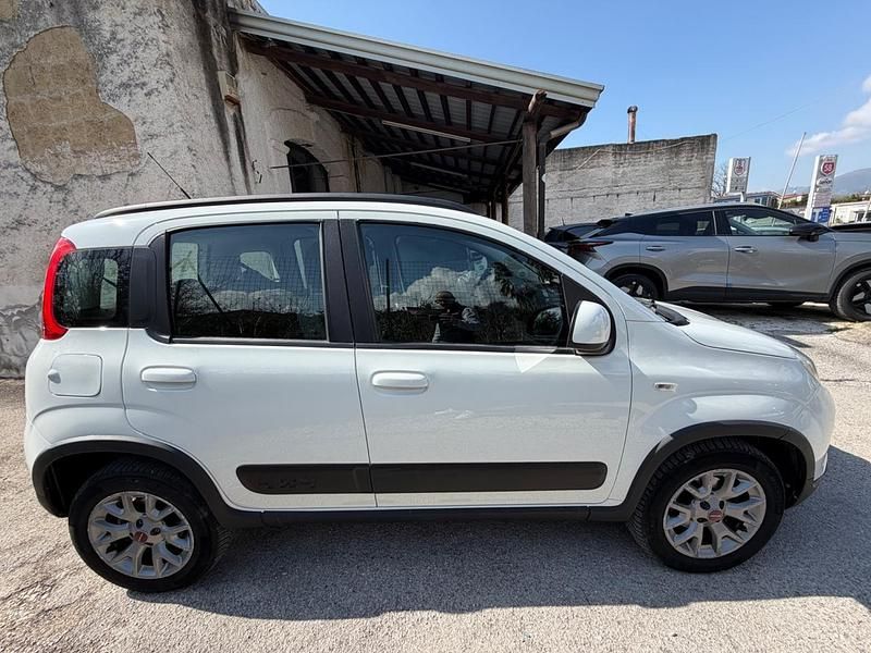 Usata Fiat Panda Cross Cross 95 CV (69 kW) 2016 Bianco Utilitaria