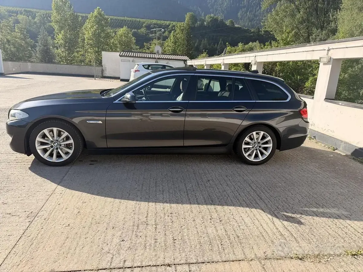 Usata BMW 530 258 CV (189 kW) 2012 Berlina