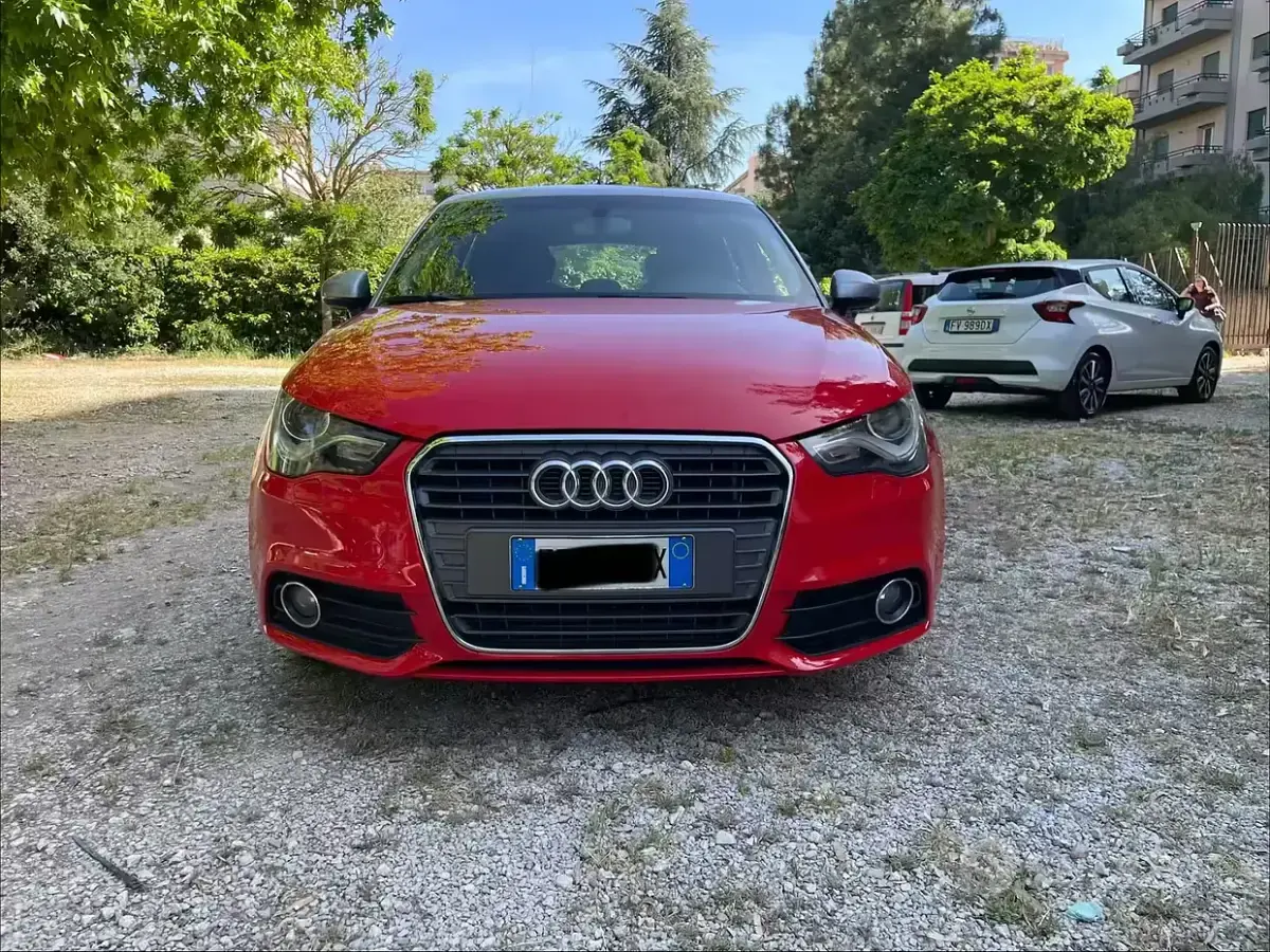 Usata Audi A1 Admired 90 CV (66 kW) 2014 Rosso Utilitaria
