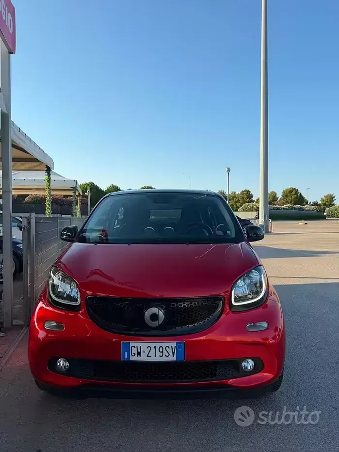Usata Smart ForFour Prime 90 CV (66 kW) 2016 Rosso Utilitaria