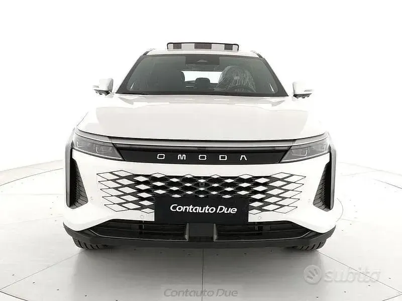 Nuova Omoda 9 537 CV (394 kW) 2026 Bianco SUV