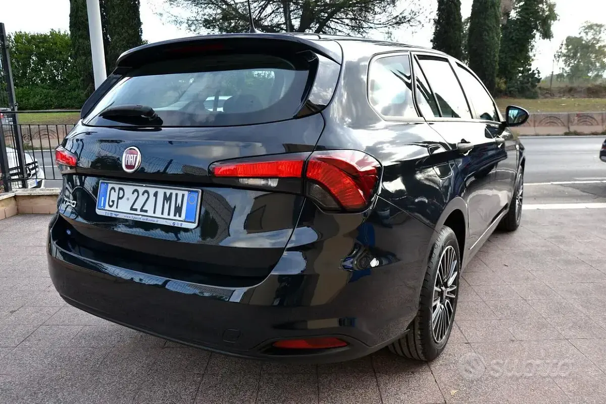 Usata Fiat Tipo 131 CV (96 kW) 2023 Nero Station wagon