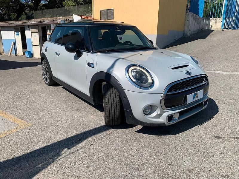 Käytetty Mini Cooper SD 170 HP (125 kW) 2017 Harmaa Viistoperä