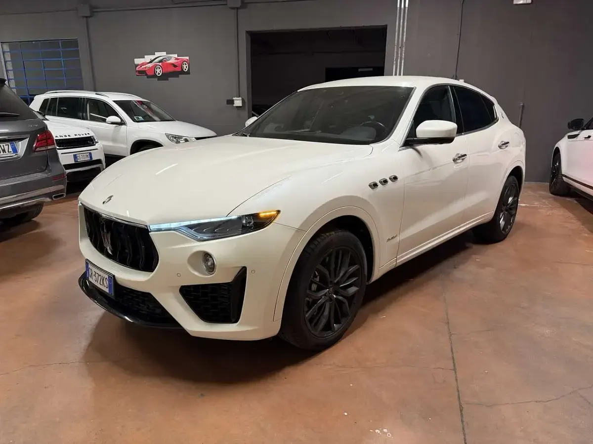 Usata Maserati Levante 275 CV (202 kW) 2019 Other SUV