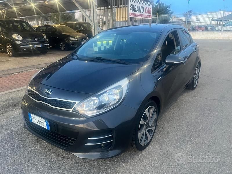 Usata Kia Rio 75 CV (55 kW) 2016 Nero Utilitaria