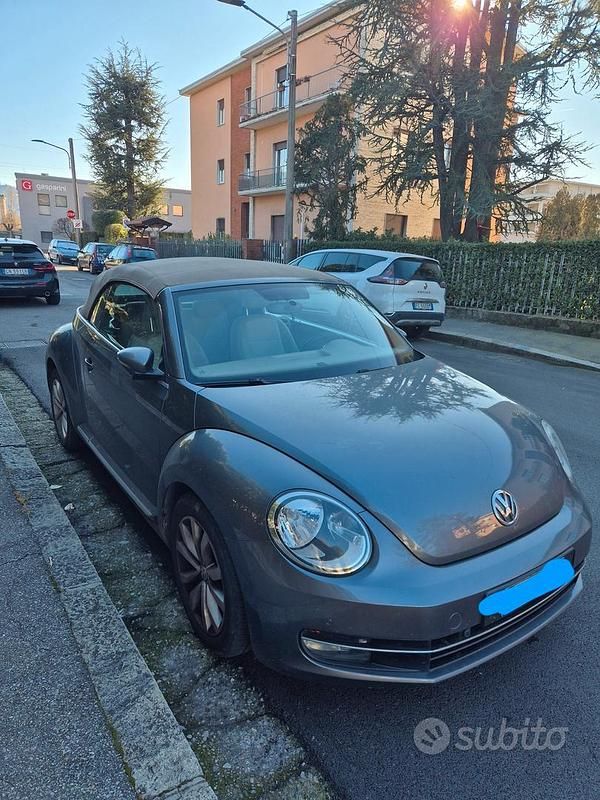 Usata VW Beetle Cabriolet 2015 Grigio Cabrio