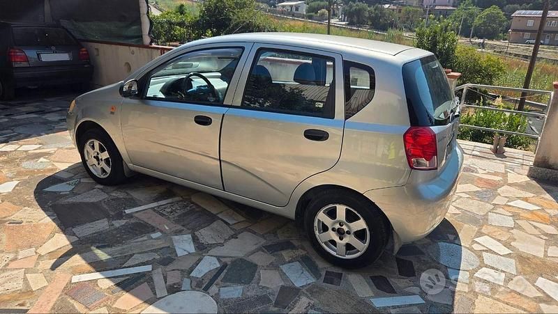 Usata Chevrolet Kalos 83 CV (61 kW) 2003 Grigio Utilitaria