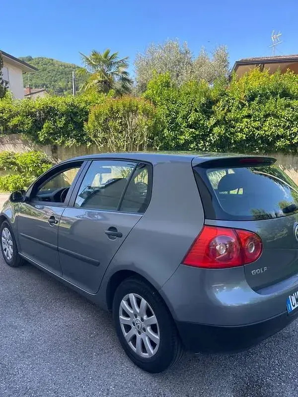 Usata VW Golf IV Comfortline 102 CV (75 kW) 2006 Berlina
