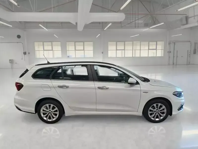 Usata Fiat Tipo Business 120 CV (88 kW) 2020 Grigio Station wagon