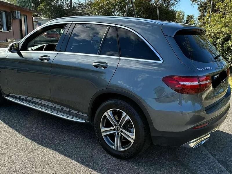 Usata Mercedes GLC220 Business 170 CV (125 kW) 2018 Grigio SUV