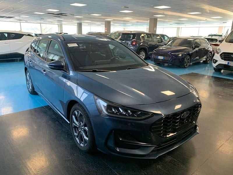 Usata Ford Focus ST-Line 125 CV (91 kW) 2023 Blu Station wagon
