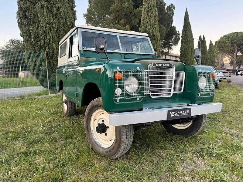 Usata Land Rover 88 62 CV (45 kW) 1970 Verde SUV