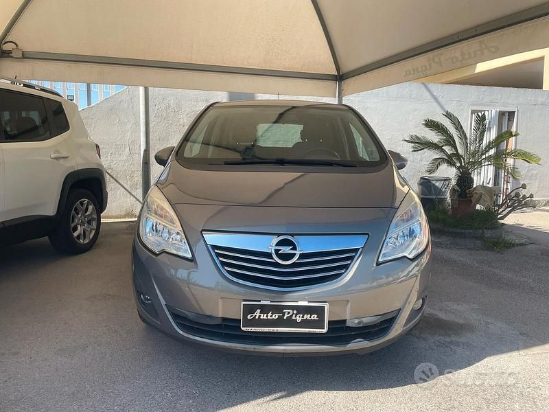 Usata Opel Meriva Cosmo 110 CV (80 kW) 2012 Grigio Monovolume