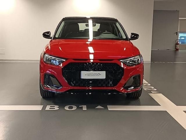 Usata Audi A1 Ambiente 116 CV (85 kW) 2025 Rosso progressivo Utilitaria