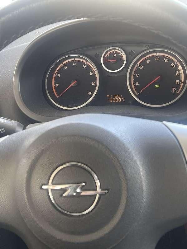 Usata Opel Corsa Sport 90 CV (66 kW) 2010 Nero Utilitaria