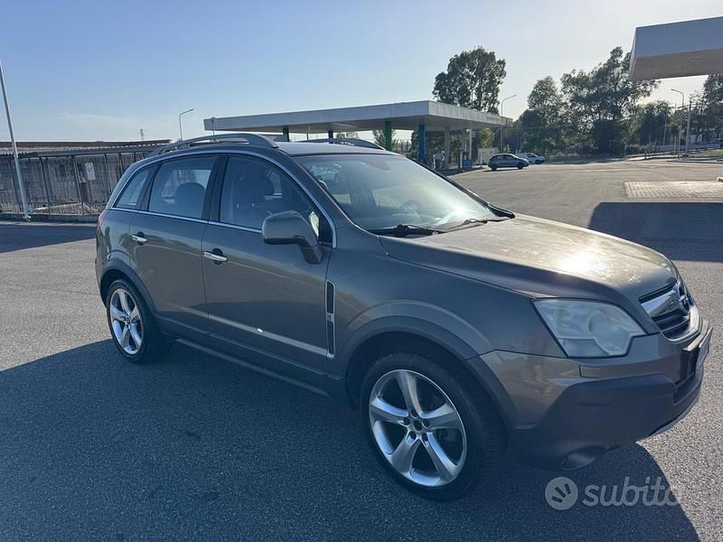 Usata Opel Antara Edition+ 150 CV (110 kW) 2009 Marrone SUV