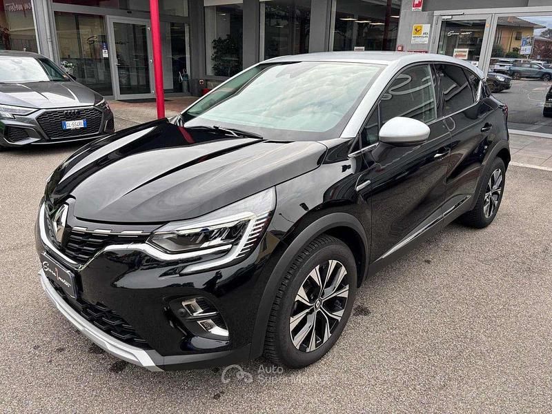 Usata Renault Captur Techno 92 CV (67 kW) 2023 Nero pastello SUV