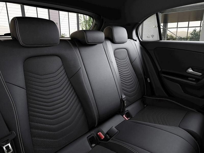 Nuova Mercedes A180 Progressive 116 CV (85 kW) 2026 Nero notte Utilitaria