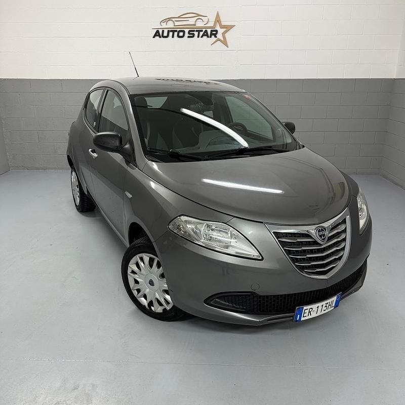 Argento Usata 2013 Lancia Ypsilon Silver Due volumi | 2999 € (Super prezzo) - Immagine 1/4