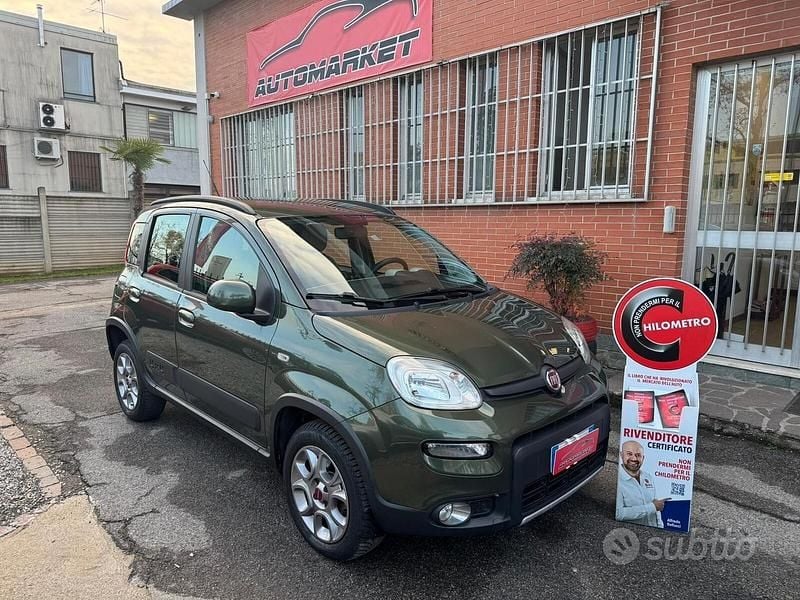 Usata Fiat Panda 4x4 95 CV (69 kW) 2015 Verde Utilitaria