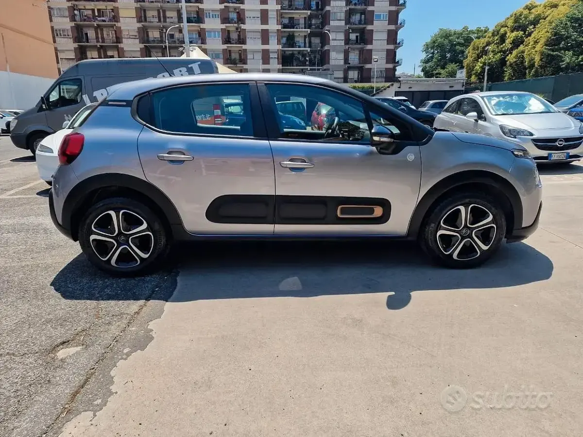 Usata Citroën C3 Shine 83 CV (61 kW) 2022 Grigio Utilitaria
