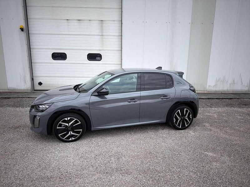 Usata Peugeot 208 GT 136 CV (100 kW) 2025 Grigio selenium Utilitaria