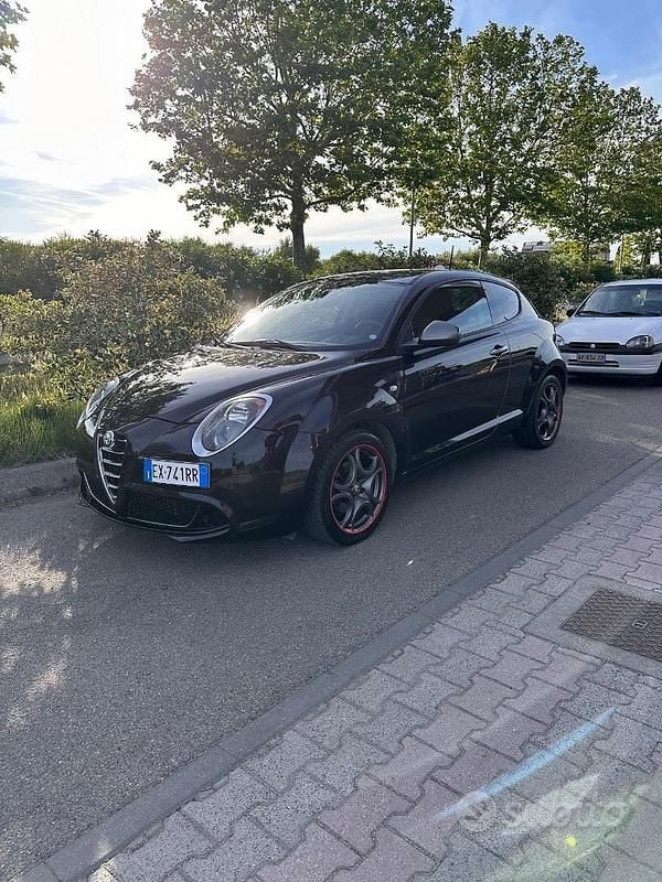 Usata Alfa Romeo MiTo 105 CV (77 kW) 2016 Nero Utilitaria