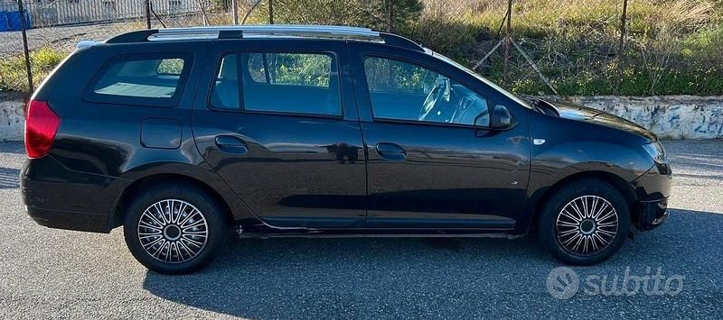 Usata Dacia Logan MCV Lauréate 85 CV (62 kW) 2015 Nero Station wagon