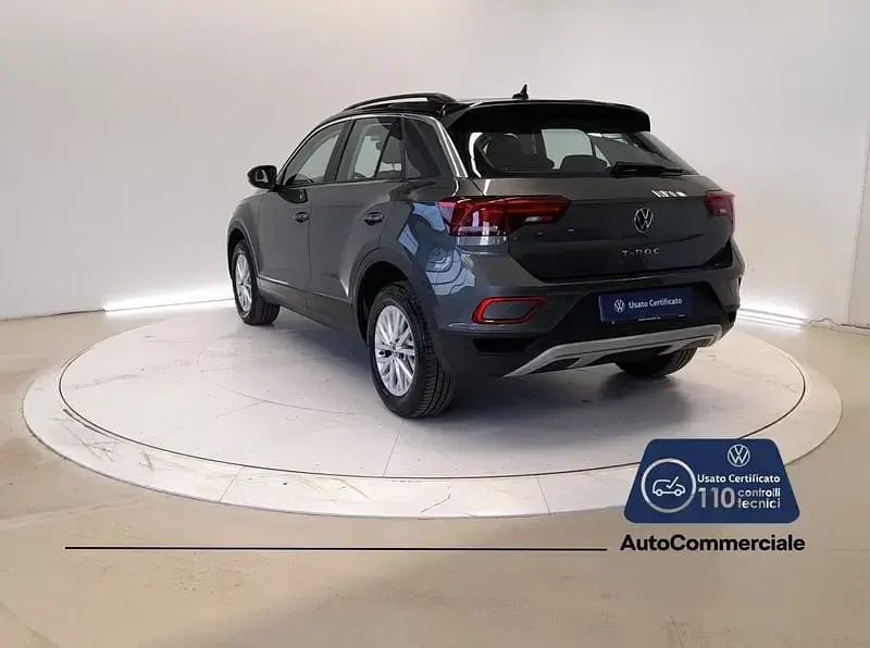 Usata VW T-Roc Life 150 CV (110 kW) 2025 Grigio scuro SUV