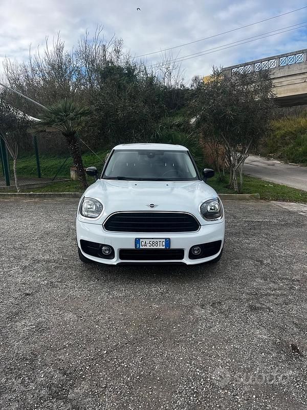 Bianco Usata 2020 Mini Cooper D Countryman Business SUV | 18.500 € (Ottimo prezzo) - Immagine 1/4