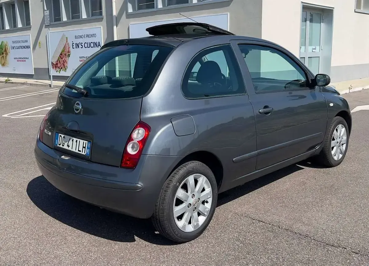 Usata Nissan Micra Acenta 80 CV (58 kW) 2007 Blu/azzurro Berlina